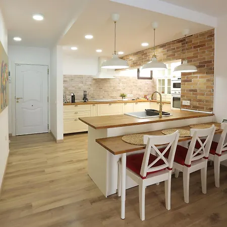 Casa Berkana Con Piscina 宏达海滩