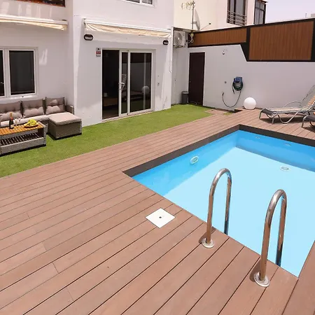 Casa Berkana Con Piscina 度假居
